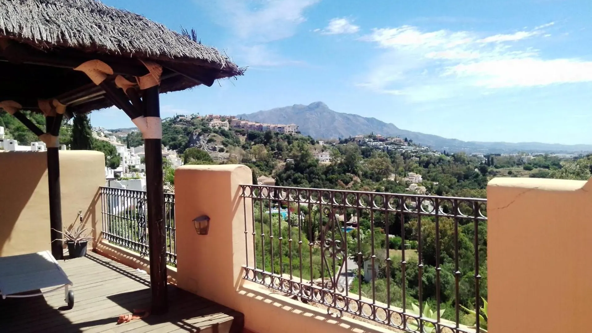 Marbella Sea View Apartment Benahavis