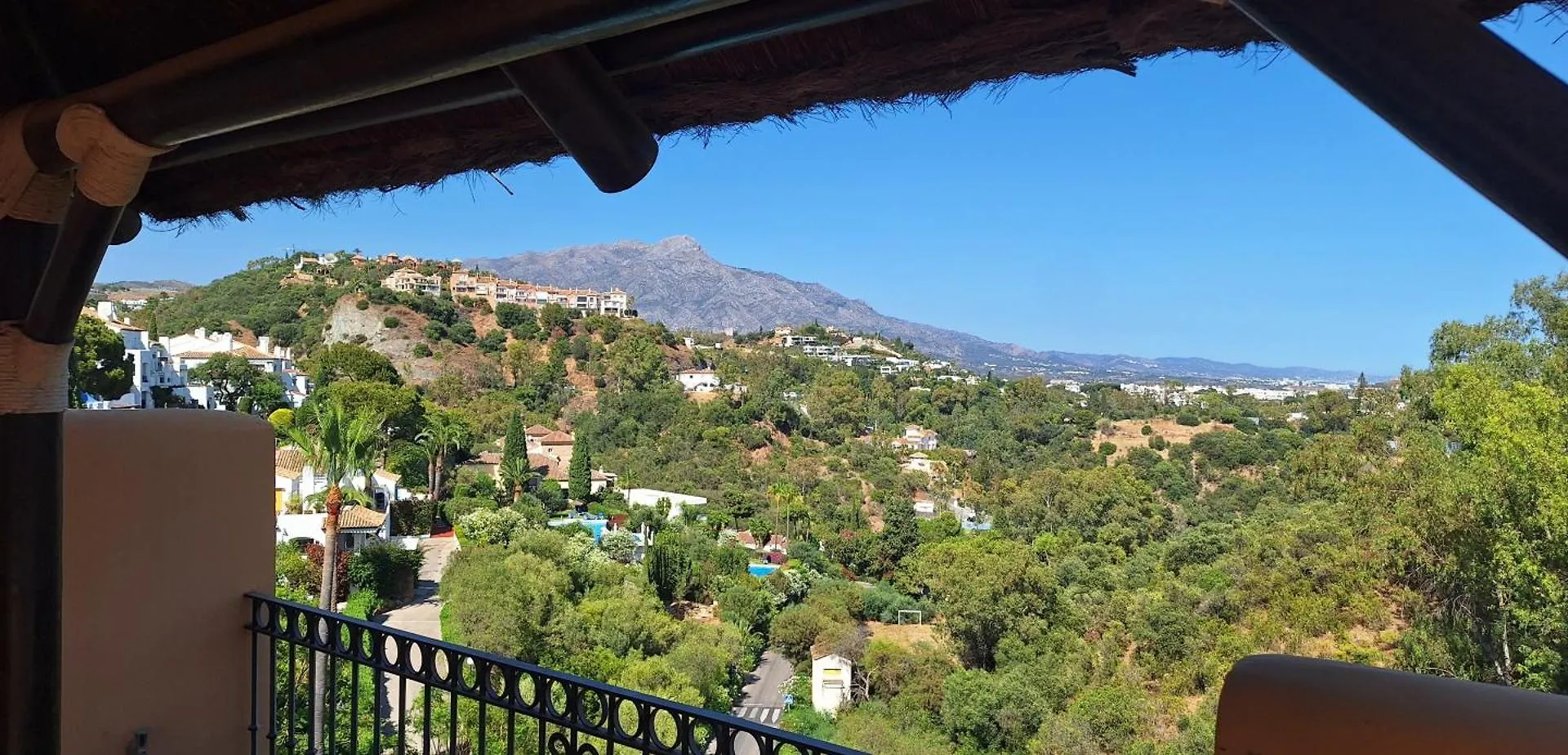 Marbella Sea View Apartment Benahavis