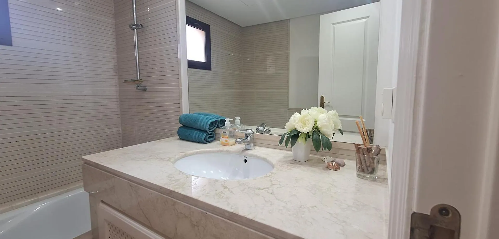 Marbella Sea View Apartment Benahavis Spain